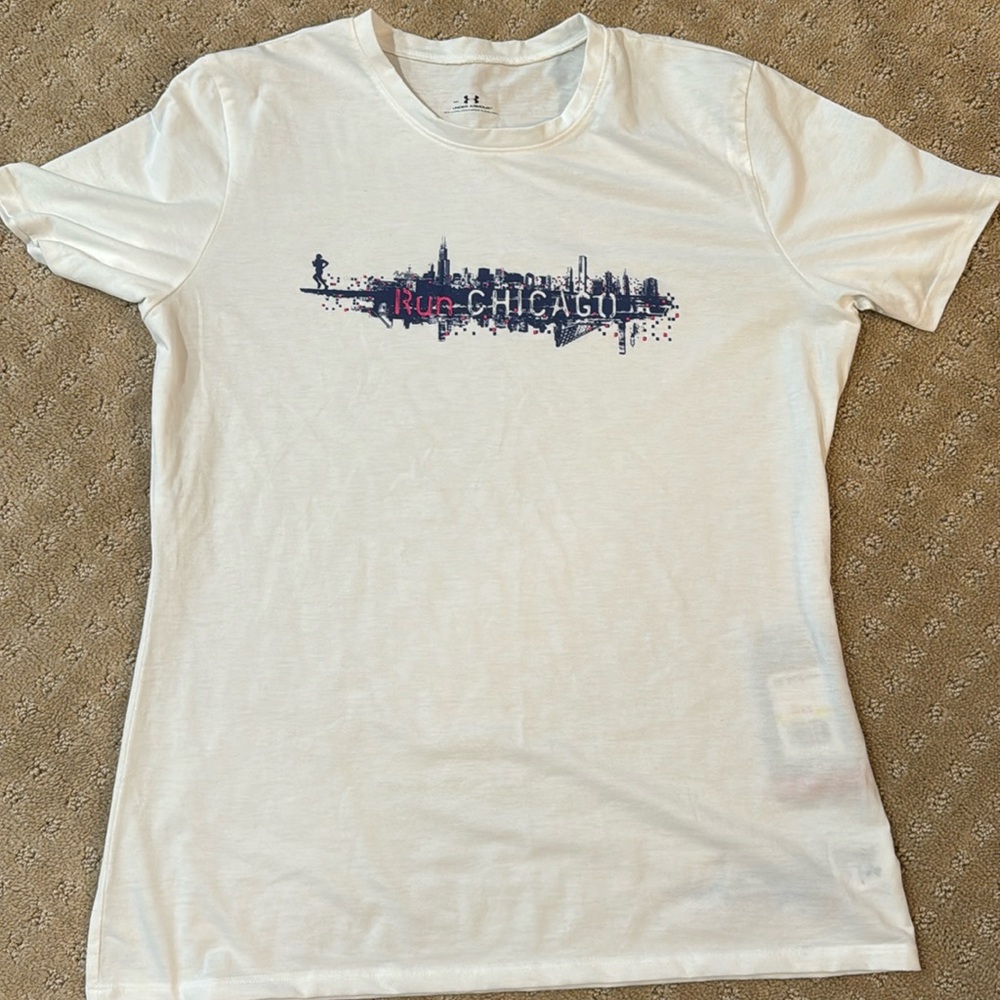 NWT Under Armour Chicago running T shirt